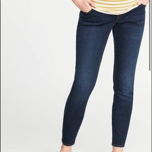 Maternity skinny jeans